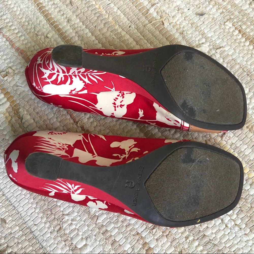 Etienne Aigner Wedge Sandals - Picture 6 of 13